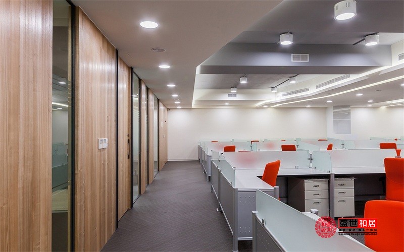 合肥1250平米辦公室裝修:打造高效與美學(xué)并重的現(xiàn)代辦公空間.jpg 合肥1250平米辦公室裝修:打造高效與美學(xué)并重的現(xiàn)代辦公空間.jpg